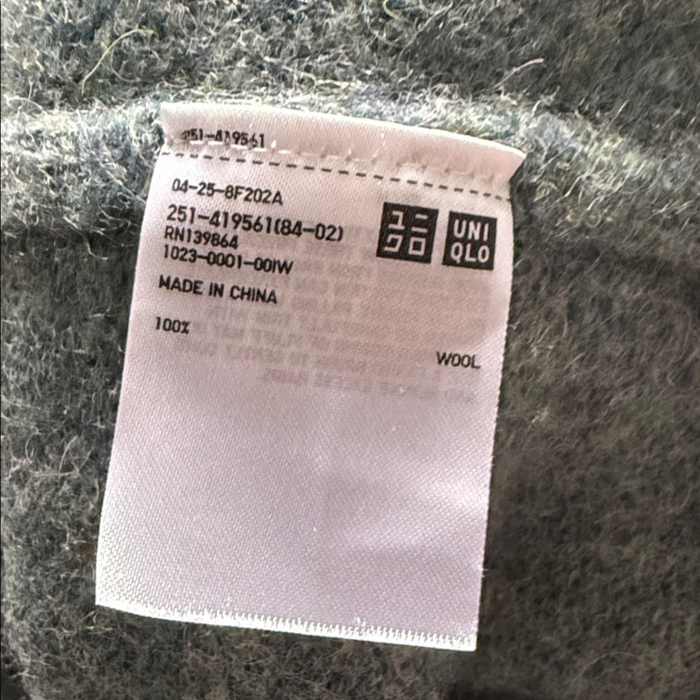 Uniqlo Women's Hooded cardigan - Picture 3 of 3